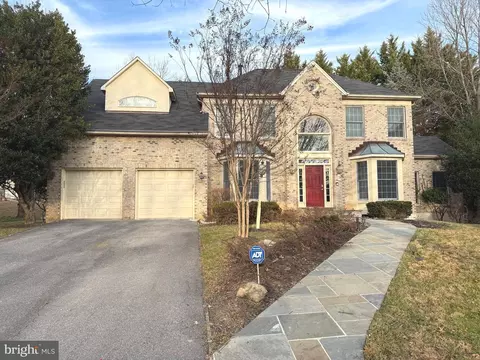 5 Nocturne Ct, Rockville, MD 20850
