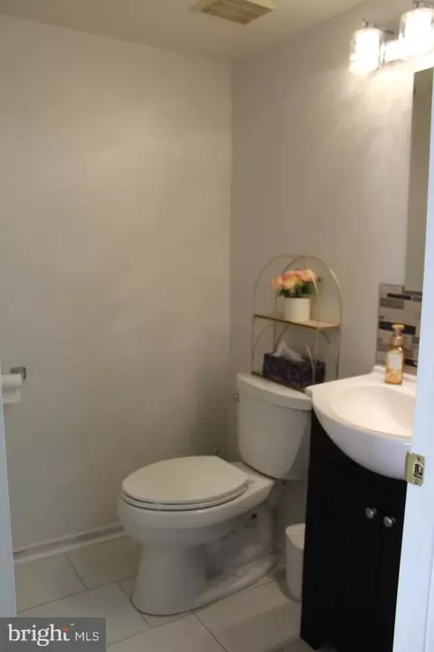 15002 Eardley Ct #282-B, Silver Spring, MD 20906 photo 25