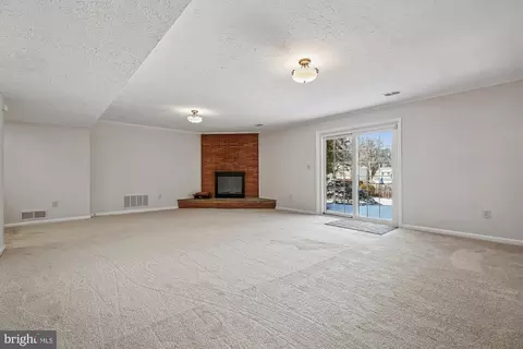 Living - 606 Winhall Way, Silver Spring, MD 20904 photo 7 of 8