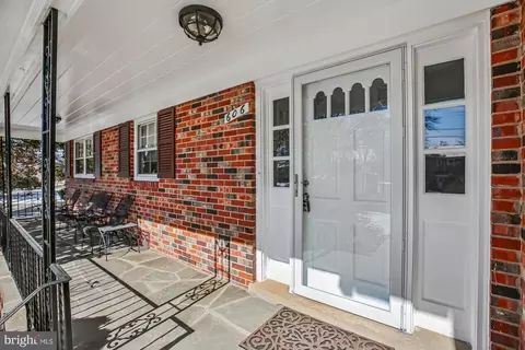 Exterior - 606 Winhall Way, Silver Spring, MD 20904 photo 3 of 20