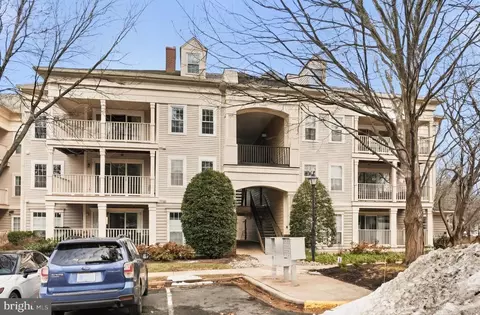15301 Diamond Cove Ter #E, Rockville, MD 20850