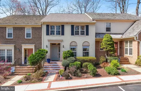 6 Bentridge Ct, Potomac, MD 20854