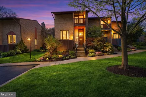 9214 Three Oaks Dr, Silver Spring, MD 20901