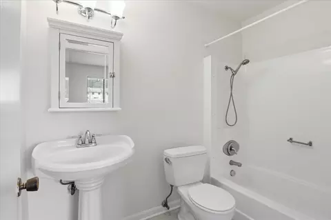 Bath - 3182 Adderley Ct #240-E, Silver Spring, MD 20906 photo 4 of 4