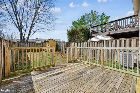 Exterior - 25615 Coltrane Dr, Damascus, MD 20872 photo 5 of 8