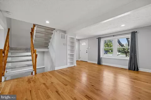 Living - 25615 Coltrane Dr, Damascus, MD 20872 photo 1 of 6
