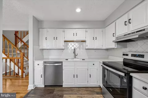 Kitchen - 25615 Coltrane Dr, Damascus, MD 20872 photo 1 of 1