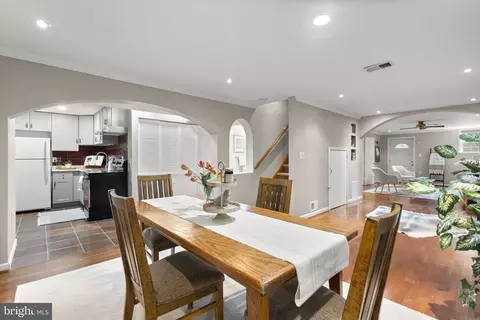 Dining - 14908 Village Gate Dr, Silver Spring, MD 20906 photo 5 of 5