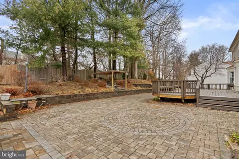 Exterior - 14908 Village Gate Dr, Silver Spring, MD 20906 photo 8 of 13