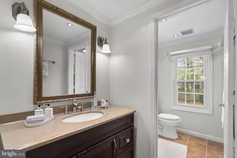 Bath - 14908 Village Gate Dr, Silver Spring, MD 20906 photo 3 of 5