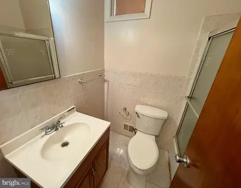 905 Playford Ln, Silver Spring, MD 20901 photo 12