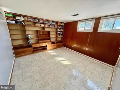 905 Playford Ln, Silver Spring, MD 20901 photo 32