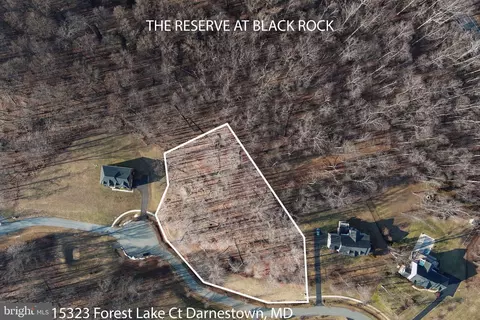 15323 Forest Lake Ct, Darnestown, MD 20874