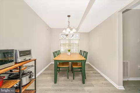 Dining - 2513 Mcveary Ct #10AC, Silver Spring, MD 20906 photo 5 of 5