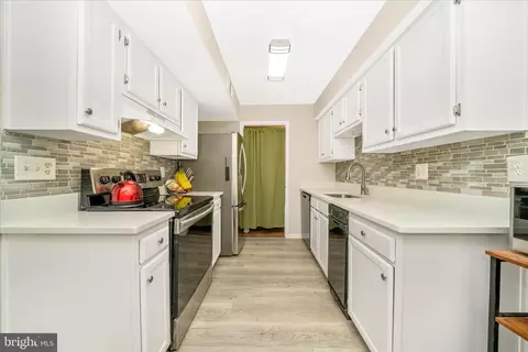 Kitchen - 2513 Mcveary Ct #10AC, Silver Spring, MD 20906 photo 2 of 5