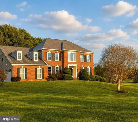 17422 Avenleigh Dr, Ashton, MD 20861