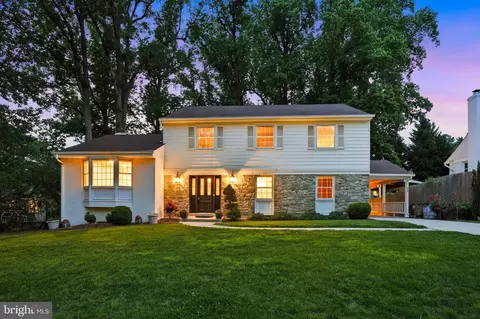 797 Princeton Pl, Rockville, MD 20850
