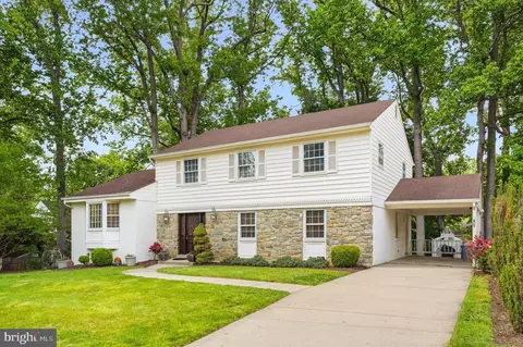 797 Princeton Pl, Rockville, MD 20850
