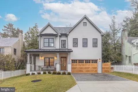 7113 Fairfax Rd, Bethesda, MD 20814