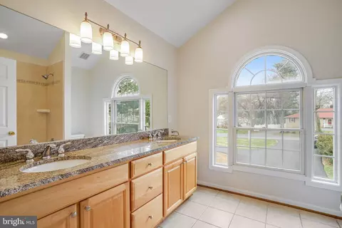 Bath - 13307 Bregman Rd, Silver Spring, MD 20904 photo 3 of 4