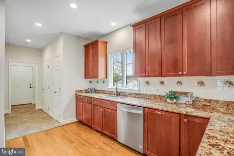 Entry Way - 13307 Bregman Rd, Silver Spring, MD 20904 photo 5 of 14