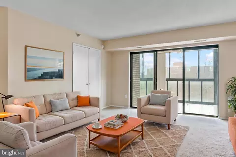15115 Interlachen Dr #3-607, Silver Spring, MD 20906