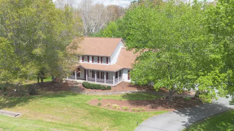 22109 Creekview Dr, Gaithersburg, MD 20882