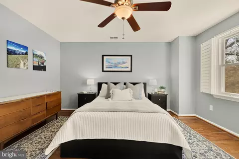 Bedroom - 1601 Noyes Dr, Silver Spring, MD 20910 photo 2 of 10