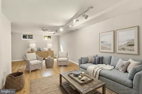 Living - 1601 Noyes Dr, Silver Spring, MD 20910 photo 3 of 3
