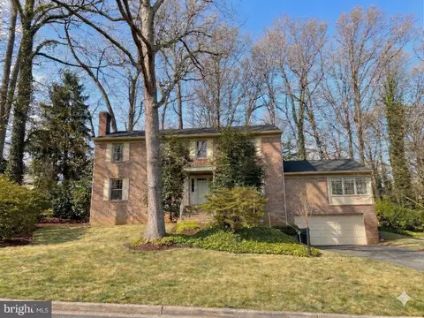 7620 Mary Cassatt Dr, Potomac, MD 20854
