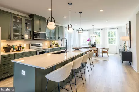 89 Central Ave, Gaithersburg, MD 20877