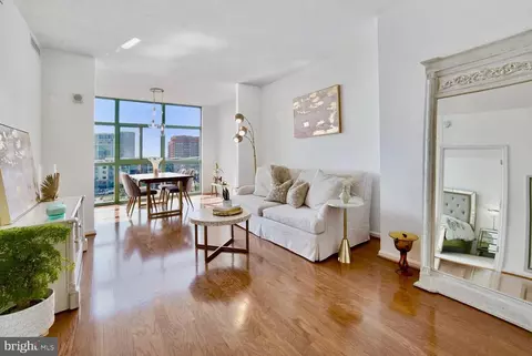 11700 Old Georgetown Rd #613, North Bethesda, MD 20852