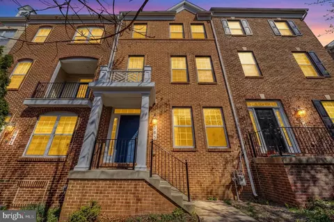 563 Pelican Ave, Gaithersburg, MD 20877