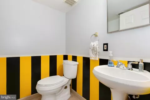 Bath - 14312 Morton Hall Rd, Silver Spring, MD 20906 photo 2 of 2