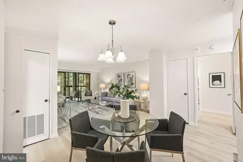 Dining - 15100 Interlachen Dr #4-206, Silver Spring, MD 20906 photo 1 of 2