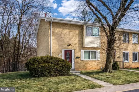 8111 Fallow Dr #17-F, Gaithersburg, MD 20877