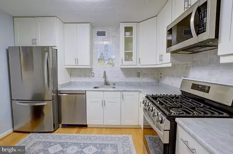 5225 Pooks Hill Rd #424N, Bethesda, MD 20814