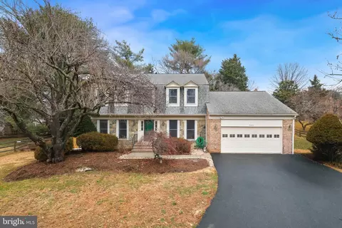 5705 Mossrock Dr, North Bethesda, MD 20852