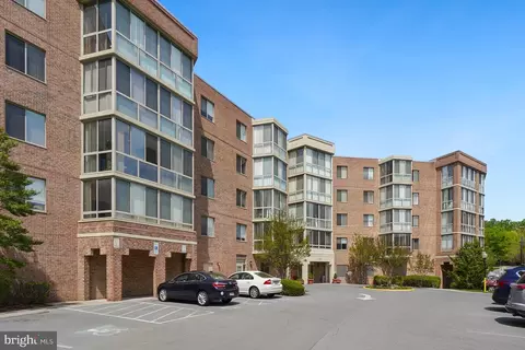 2904 N Leisure World Blvd #403, Silver Spring, MD 20906