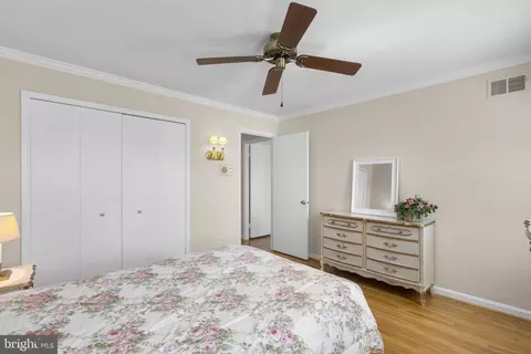 Bedroom - 4 Ansted Ct, Silver Spring, MD 20905 photo 6 of 10