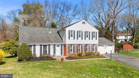 Exterior - 4 Ansted Ct, Silver Spring, MD 20905 photo 2 of 9