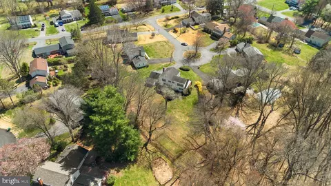 View/Area - 4 Ansted Ct, Silver Spring, MD 20905 photo 5 of 10