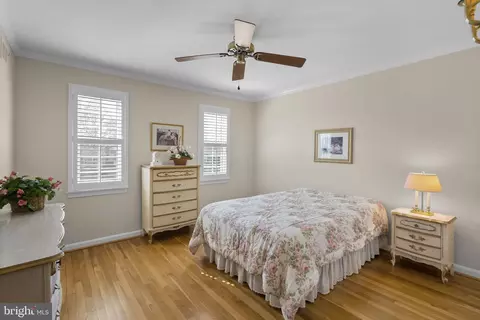 Bedroom - 4 Ansted Ct, Silver Spring, MD 20905 photo 5 of 10
