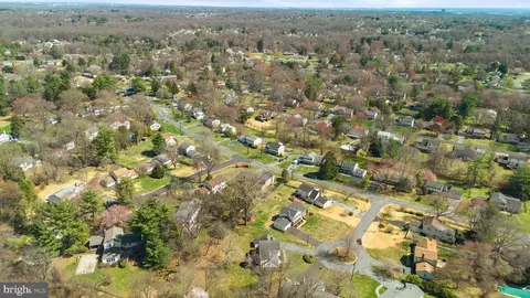View/Area - 4 Ansted Ct, Silver Spring, MD 20905 photo 9 of 10