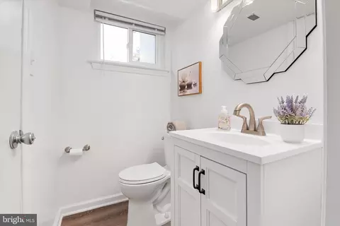 Bath - 11006 Childs St, Silver Spring, MD 20901 photo 4 of 4