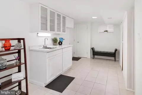 Entry Way - 11006 Childs St, Silver Spring, MD 20901 photo 4 of 4