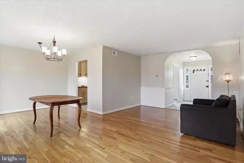 Living - 1600 Billman Ln, Silver Spring, MD 20902 photo 1 of 4