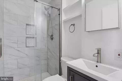 Bath - 1600 Billman Ln, Silver Spring, MD 20902 photo 1 of 4