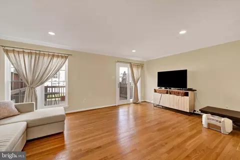 Living - 2331 Massanutten Dr, Silver Spring, MD 20906 photo 2 of 2