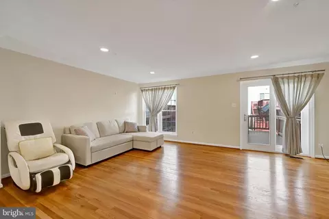 Living - 2331 Massanutten Dr, Silver Spring, MD 20906 photo 1 of 2